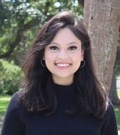 Portrait of Linda Sabria
